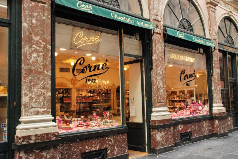 vente-BANDOL-min_chocolate_chocolaterie_shop_luxury_chic_gallery_brussels_belgium-558146